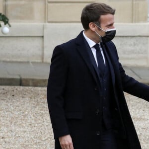 Le président de la république, Emmanuel Macron reçoit Antonio Costa, Premier ministre du Portugal pour un déjeuner de travail au palais de l'Elysée à Paris. Le 16 décembre 2020. © Stéphane Lemouton / Bestimage 