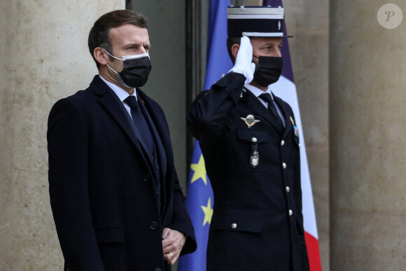 Info - Emmanuel Macron testé positif au coronavirus - Le président de la république, Emmanuel Macron reçoit le premier ministre du Portugal pour un déjeuner de travail au palais de l'Elyséeà Paris. Le 16 décembre 2020. © Stéphane Lemouton / Bestimage 