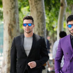 Ricky Martin et son mari Jwan Yosef - Arrivées au défilé de mode Hommes printemps-été 2020 "Berluti" à Paris. Le 21 juin 2019 © Veeren Ramsamy-Christophe Clovis / Bestimage 