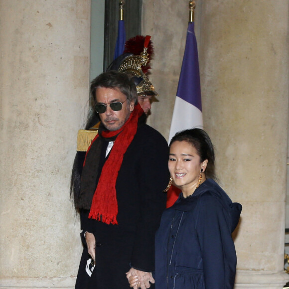 Info - Jean-Michel Jarre officialise avec Gong Li - Jean-Michel Jarre et sa compagne Gong Li - Dîner d'Etat du président de la République française en l'honneur du président de la République populaire de Chine lors de sa visite d'Etat en France du 24 au 26 mars 2019, au Palais de l'Elysée, à Paris, France, le 25 mars 2019. © Dominique Jacovides/Bestimage