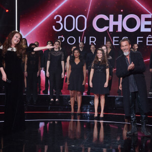 Exclusif - Sarah Brightman et Florent Pagny - Enregistrement de l'émission "300 Choeurs chantent pour les Fêtes", qui sera diffusée le 24 décembre sur France 3, à Paris. Le 14 septembre 2020 © Tiziano Da Silva / Bestimage 