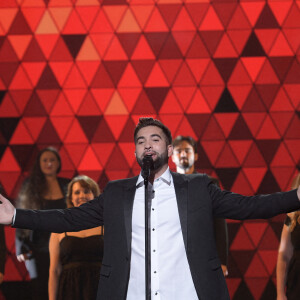 Exclusif - Kendji Girac - Enregistrement de l'émission "300 Choeurs chantent pour les Fêtes", qui sera diffusée le 24 décembre sur France 3, à Paris. Le 14 septembre 2020 © Tiziano Da Silva / Bestimage 