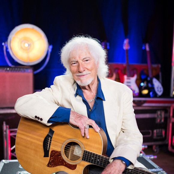 Exclusif -  Hugues Aufray - Backstage de l'enregistrement de l'émission "300 Choeurs chantent pour les Fêtes", qui sera diffusée le 24 décembre sur France 3, à Paris. Le 14 septembre 2020 © Tiziano Da Silva / Bestimage 