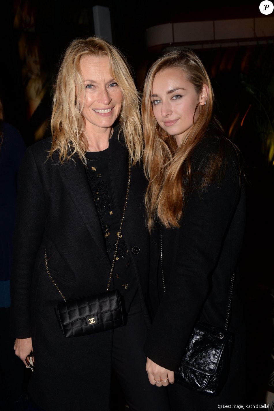 Exclusif - Estelle Lefébure et sa fille Emma Smet à l'after-party du film "Holy Lands" au restaurant le Beefbar (Rue Marbeuf dans le 8ème arrondissement) à Paris, France, le 4 décembre 2018. © Rachid Bellak/Bestimage