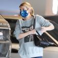 Exclusif - Emma Roberts (enceinte) est allée faire ses courses dans le supermarché Target à Los Angeles. Le 19 décembre 2020.