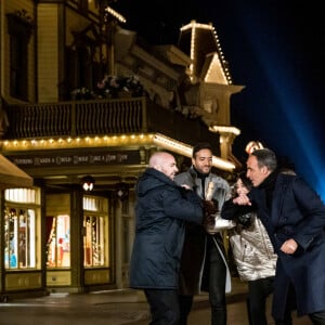 Exclusif - Nikos Aliagas, Julien Arruti, Tarek Boudali, Vanessa Guide, Philippe Lacheau - Enregistrement de l'émission "Toute la musique qu'on aime" à Disneyland Paris, qui sera diffusée sur TF1 le 31 décembre © Cyril Moreau / Bestimage