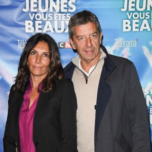 Michel Cymes et sa femme Nathalie - Avant-première du film "Vous êtes jeunes, vous êtes beaux" au cinéma Gaumont Opéra à Paris. © Coadic Guirec/Bestimage 