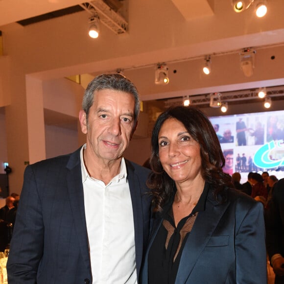 Exclusif - Michel Cymes et sa femme Nathalie - Gala annuel du "Casip-Cojasor" à l'Hôtel Salomon de Rothschild à Paris, le 12 novembre 2019. © Erez Lichtfeld/Bestimage 