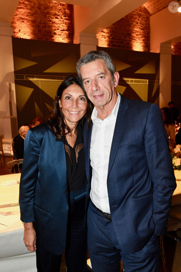 Exclusif - Michel Cymes et sa femme Nathalie - Gala annuel du "Casip-Cojasor" à l'Hôtel Salomon de Rothschild à Paris, le 12 novembre 2019. © Erez Lichtfeld/Bestimage
