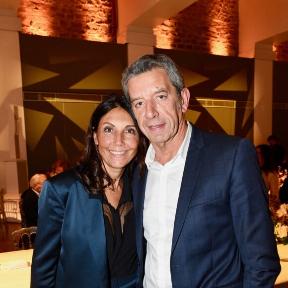 Exclusif - Michel Cymes et sa femme Nathalie - Gala annuel du "Casip-Cojasor" à l'Hôtel Salomon de Rothschild à Paris, le 12 novembre 2019. © Erez Lichtfeld/Bestimage