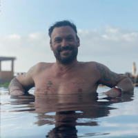 Brian Austin Green amoureux : vacances avec sa nouvelle chérie, dans un lieu symbolique