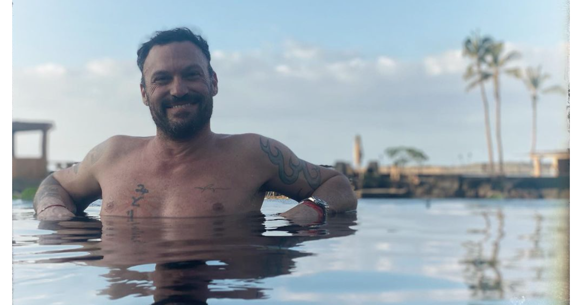 Brian Austin Green in love: vacation with his new sweetheart, in a symbolic place