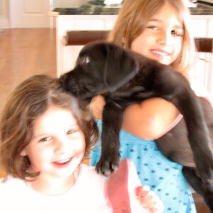 Photo souvenir des deux filles de Nadia Farès et Steve Chasman sur Instagram, janvier 2021.