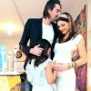 Camille Lacourt officialise la grossesse de sa compagne Alice Detollenaere en publiant une photo avec sa fille Jazz, issue de son mariage avec l'ancienne Miss France Valérie Bégue.