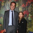 Mary-Kate Olsen et Olivier Sarkozy assistent à la 26e édition annuelle de Take Home a Nude Art Party and Auction au profit de la New York Academy of Art Sothebys NYC