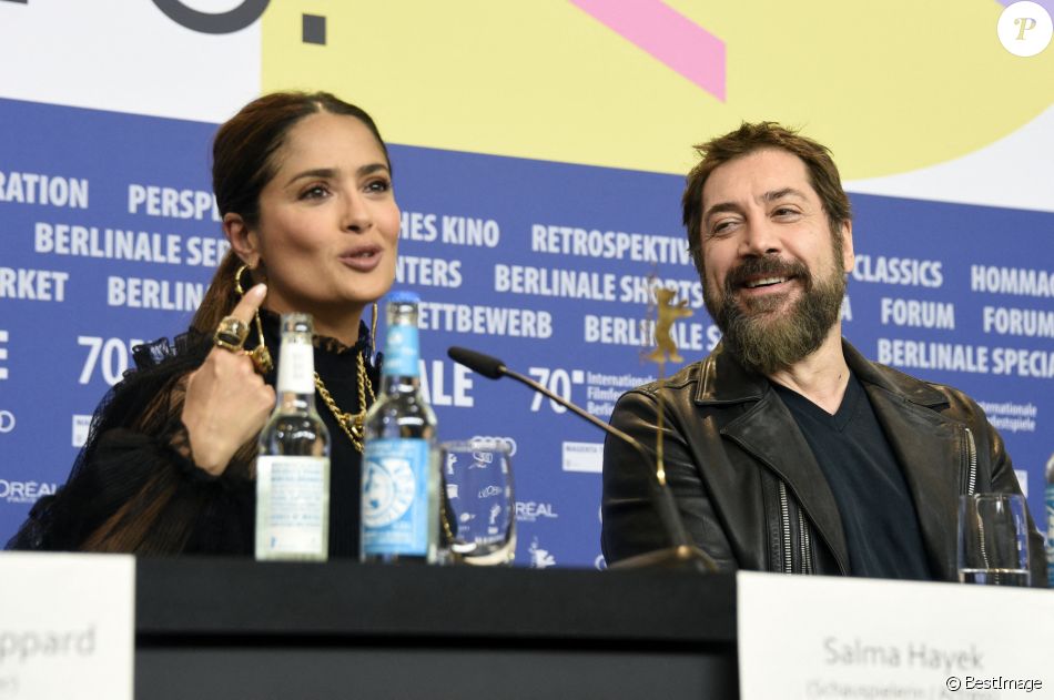 Salma Hayek et Javier Bardem - Conférence de presse avec les acteurs du film "The Roads Not Taken" lors du 70e Festival international du film de Berlin, La Berlinale. Le 26 février 2020. © Future-Image / Zuma Press / Bestimage