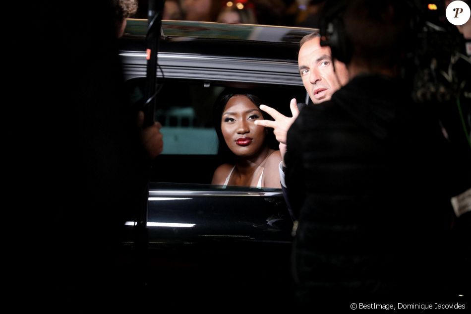 Aya Nakamura, Nikos Aliagas - 21e édition des NRJ Music Awards au Palais des festivals à Cannes le 9 novembre 2019. © Dominique Jacovides/Bestimage