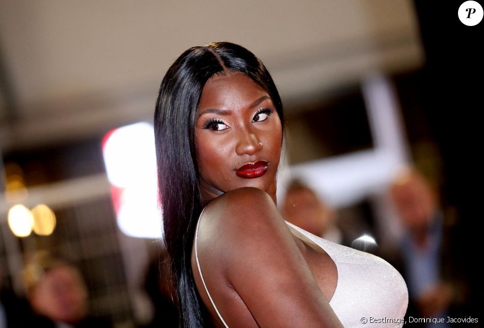 Aya Nakamura - 21ème édition des NRJ Music Awards au Palais des festivals à Cannes le 9 novembre 2019. © Dominique Jacovides/Bestimage