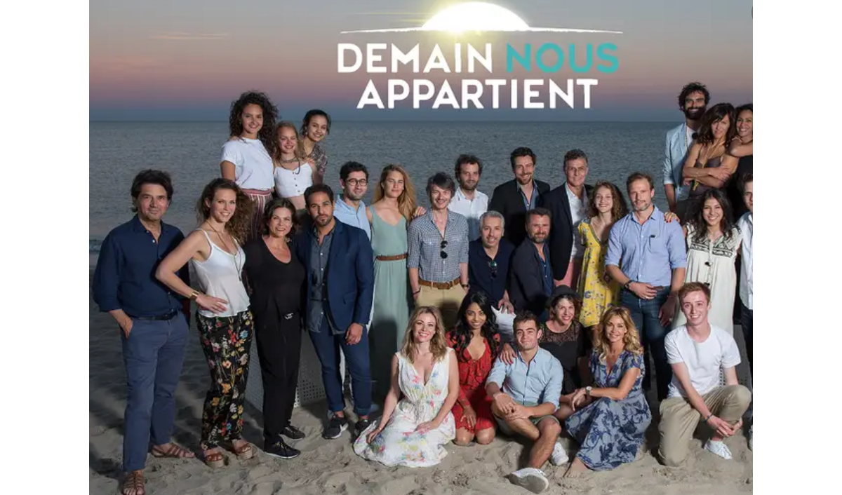 Photo Demain nous appartient, affiche officielle de la série de TF1