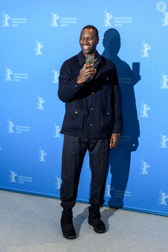 Omar Sy au photocall du film "Police Night Shift" lors de la 70ème édition du festival international du film de Berlin (La Berlinale 2020), le 28 février 2020.