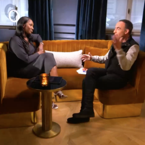 Aya Nakamura et Nikos Aliagas le 16 janvier 2021 sur TF1 dans l'émission "50 Mn Inside".
