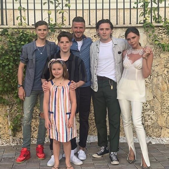 David, Victoria Beckham et leurs fils Brooklyn, Romeo et Cruz ont souhaité un joyeux anniversaire à Harper (8 ans).