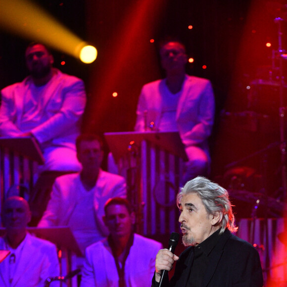 Exclusif - Serge Lama lors de l'enregistrement de la dernière des "Années Bonheur" présentée par Patrick Sébastien à Saint-Denis le 12 février 2019. © Giancarlo Gorassini / Bestimage  