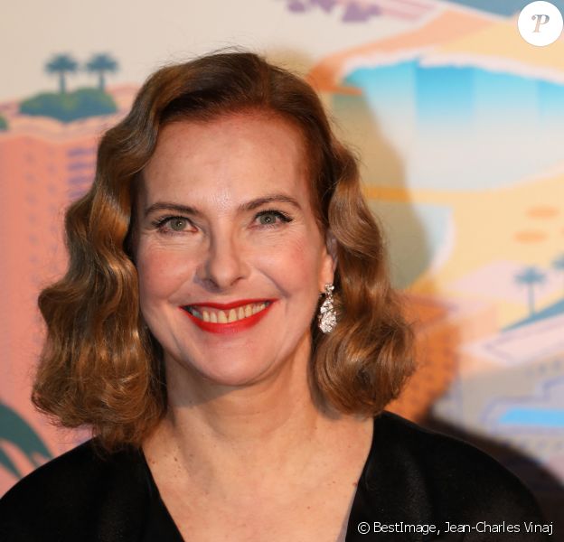 Carole Bouquet - 65ème édition du Bal de la Rose donné au profit de la Fondation Princesse Grace sur le thème de la Riviera, une idée de K. Lagerfeld, à la Salle des Etoiles du Sporting Monte-Carlo à Monaco © Jean-Charles Vinaj / Pool Monaco / Bestimage