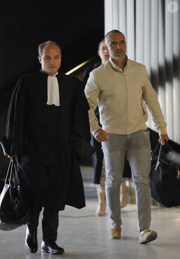 Exclusif - Patrick Antonelli, le mari de la chanteuse A.Bent, quitte le tribunal de grande instance à Nanterre, après avoir reçu le verdict de son procès. Le 8 juillet 2020.