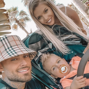 Jessica Thivenin avec son fil Maylone (1 an) et son mari Thibault Garcia sur Instagram