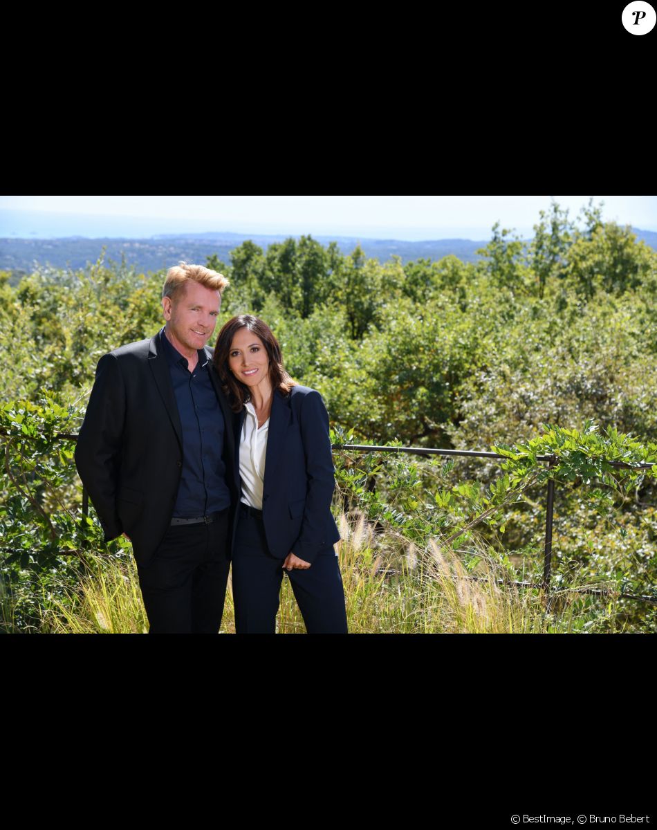 Xavier Deluc et Fabienne Carat durant le premier jour de tournage de la nouvelle saison de la série télévisée diffusée sur TF1 "Section de Recherches", le 9 septembre 2019 au Rouret. Dans cette nouvelle saison, X.Deluc dans le rôle de Martin Bernier et F.Semonin dans le rôle de Lucas Auriol vont accueillir dans leur brigade l'actrice F.Carat dans le rôle de Jeanne Lorieux, commandant de gendarmerie. © Bruno Bebert / Bestimage
