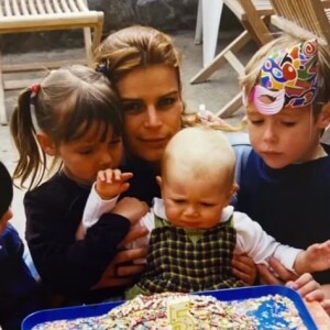Photo souvenir de Stéphanie de Monaco avec ses enfants, Pauline et Louis Ducruet, ainsi que Camille Gottlieb, sur Instagram en janvier 2021.