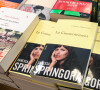 Le livre autobiographique de Vanessa Springora "Le Consentement" aux éditions Grasset. L'autrice revient sur sa relation sous emprise, à 14 ans, avec l'écrivain Gabriel Matzneff.