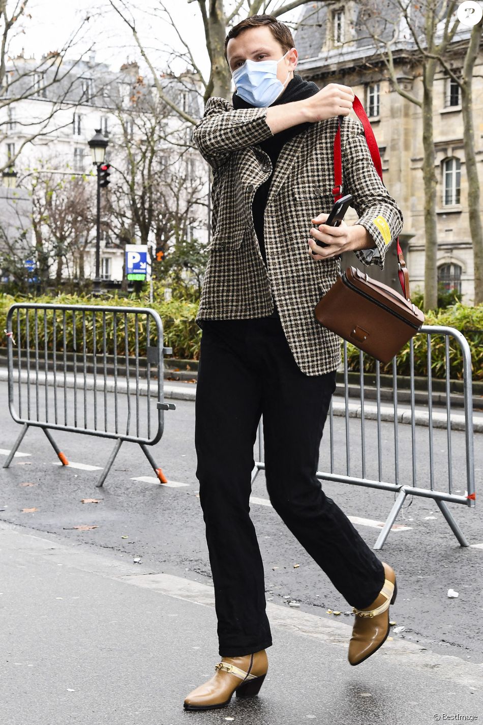 Exclusif - Alexandre Wetter arrive pour la journée des Révélations César 2021 au théâtre Trianon à Paris, France, le 1er février 2021.