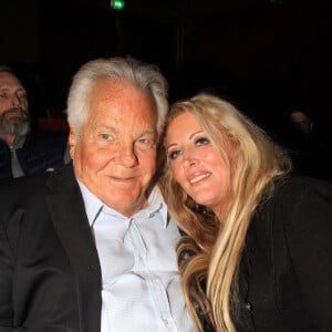 Massimo Gargia, Loana Petrucciani - People à la première du spectacle "Danièle Gilbert et les idoles de Midi-Première" au Casino de Paris le 11 mars 2019. © Philippe Baldini/Bestimage