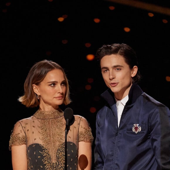 Natalie Portman et Timothée Chalamet lors de la 92e cérémonie des Oscars 2020 au Hollywood and Highland à Los Angeles. Le 9 février 2020. © AMPAS/Zuma Press/Bestimage