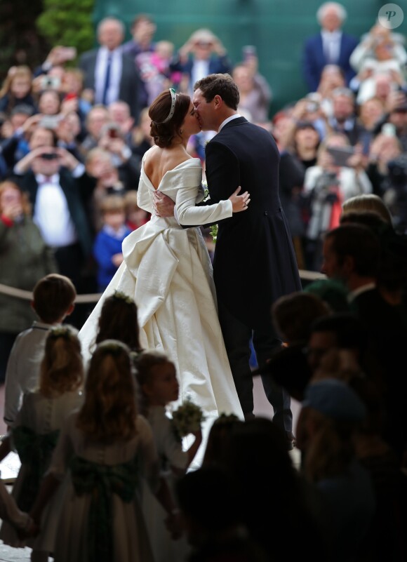 La princesse Eugenie d'York et son mari Jack Brooksbank - Cérémonie de mariage de la princesse Eugenie d'York et Jack Brooksbank en la chapelle Saint-George au château de Windsor le 12 octobre 2018.