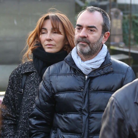 Bruno Solo et sa femme Veronique - Obseques de Jean-Louis Foulquier au cimetiere de Montmartre a Paris. Le 14 decembre 2013