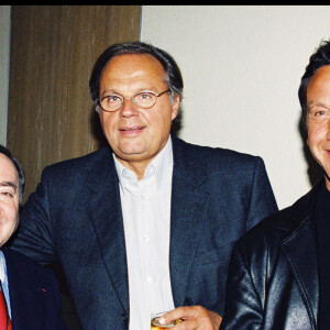 Archives - Levon Sayan, Gérard Louvin et Daniel Moyne - Emission "Vivement Dimanche" avec Charles Aznavour.
