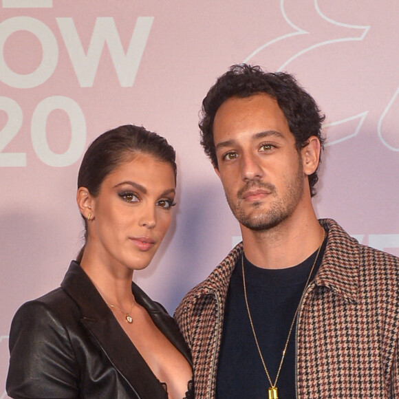 Iris Mittenaere et Diego El Glaoui - Photocall du défilé Etam Live Show 2020 à Paris le 29 septembre 2020. © Pool Agence Bestimage 