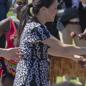 Le prince Harry et Meghan Markle visitent le township de Nyanga, Afrique du Sud le 23 septembre 2019.