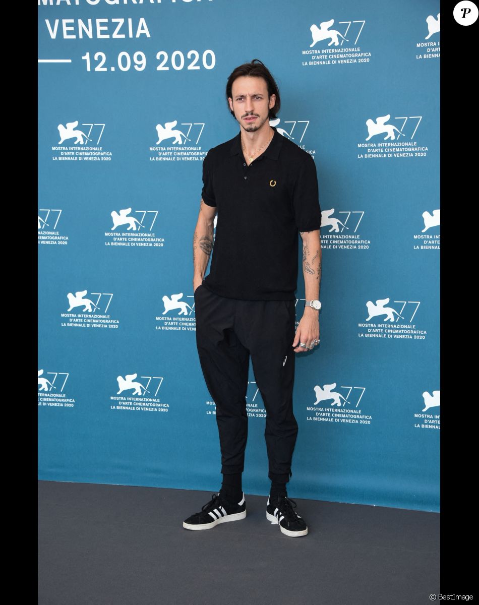 Roméo Elvis - Photocall du film "Mandibules" lors de la 77ème édition du Festival international du film de Venise, la Mostra. Le 5 septembre 2020