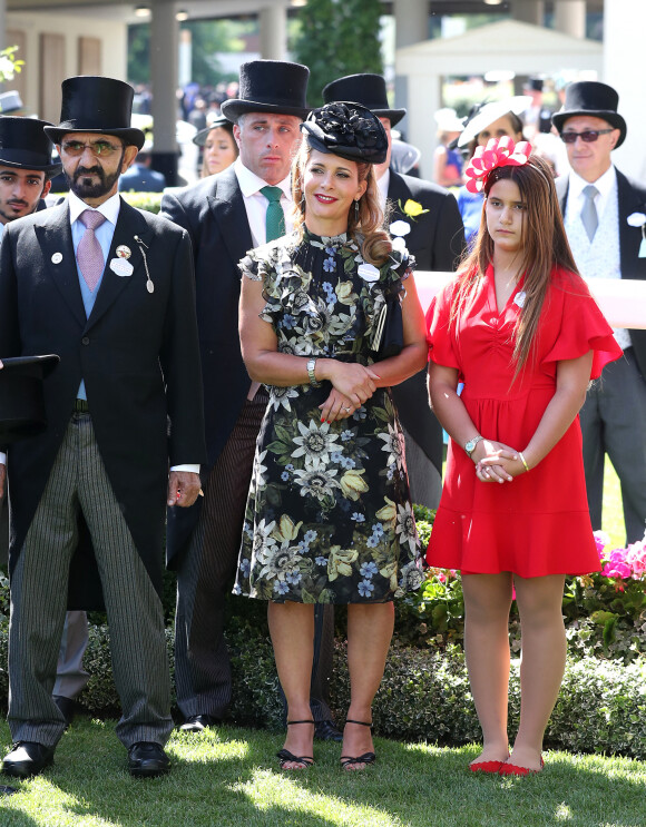 L'émir Sheikh Mohammed bin Rashid Al Maktoum, la princesse Haya et leur fille Sheikha au Royal Ascot, en Angleterre, en 2018.
