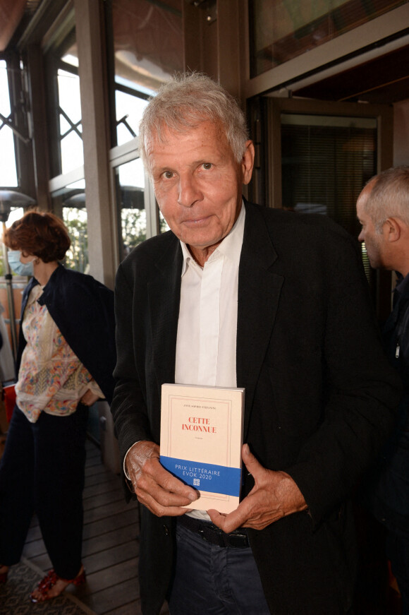 Exclusif - Patrick Poivre d'Arvor (PPDA) - Remise du prix "Evok le Prix Littéraire" à l'hôtel Brach à Paris. Le 29 juin 2020. © Rachid Bellak / Bestimage