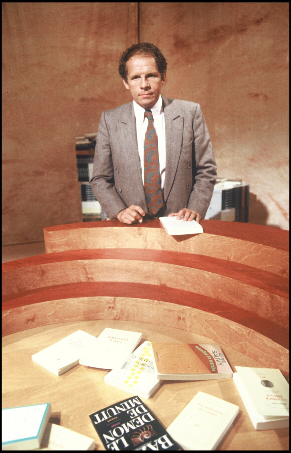 Patrick Poivre d'Arvor dans l'émission "Ex Libris" sur TF1 en 1988.