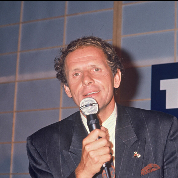 Patrick Poivre d'Arvor lors d'une soirée célébrant ses 10 ans chez TF1, en 1990. 