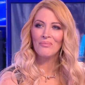 Loana dans "Touche pas à mon poste" sur C8, le 9 février 2021.