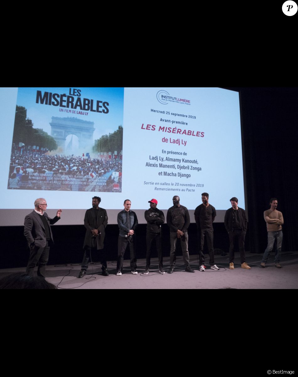 Macha Django (en casquette rouge) au 72e Festival de Cannes pour le film "Les Misérables". Le 15 mai 2019 © Jacovides-Moreau / Bestimage