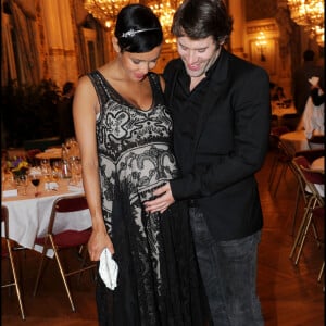 Sonia Rolland (enceinte) et son compagnon Jalil Lespert au 4e gala de l'association Maïsha Africa à Lyon, en 2010.