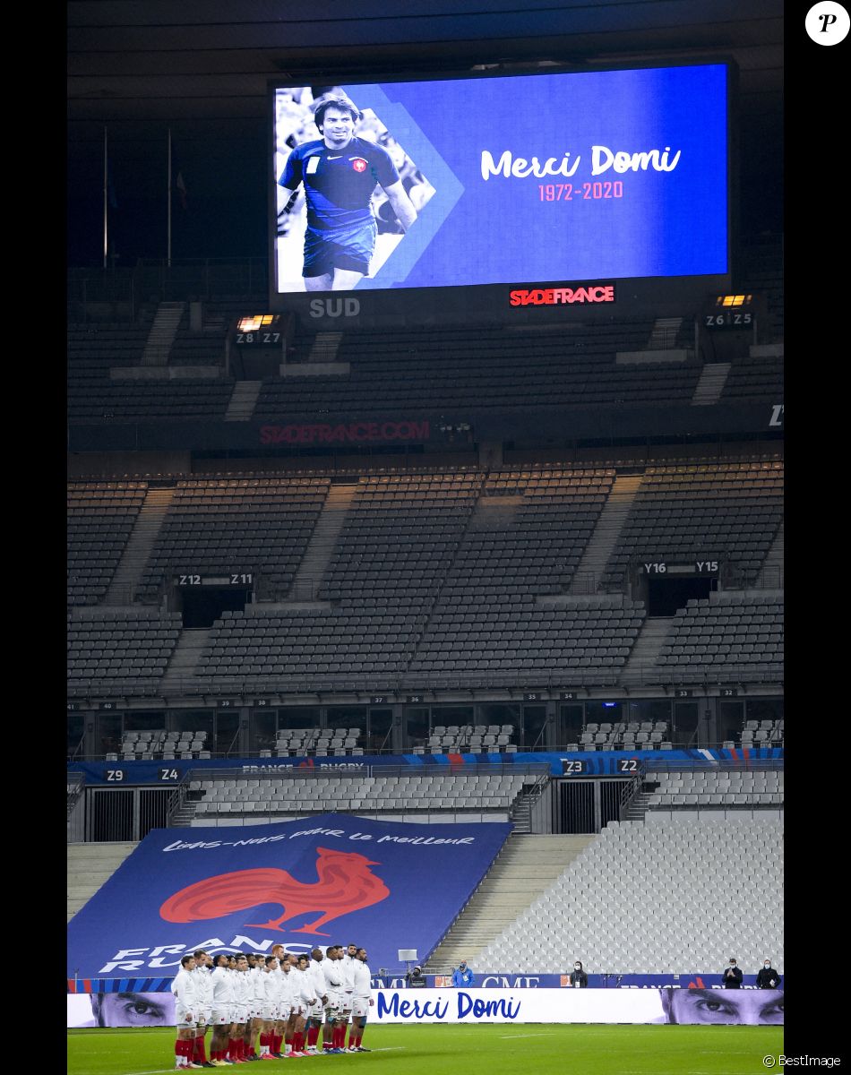 Minute de Silence - hommage des joueurs de l'équipe de France a Christophe Dominici - Match de Rugby, France vs Italie (35-22) - Coupe d'Automne des Nations au Stade de France à Paris le 28 novembre 2020. © JB Autissier / Panoramic / Bestimage